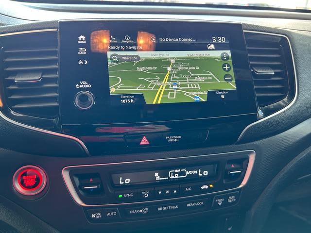 Used 2022 Honda Pilot TrailSport image 17