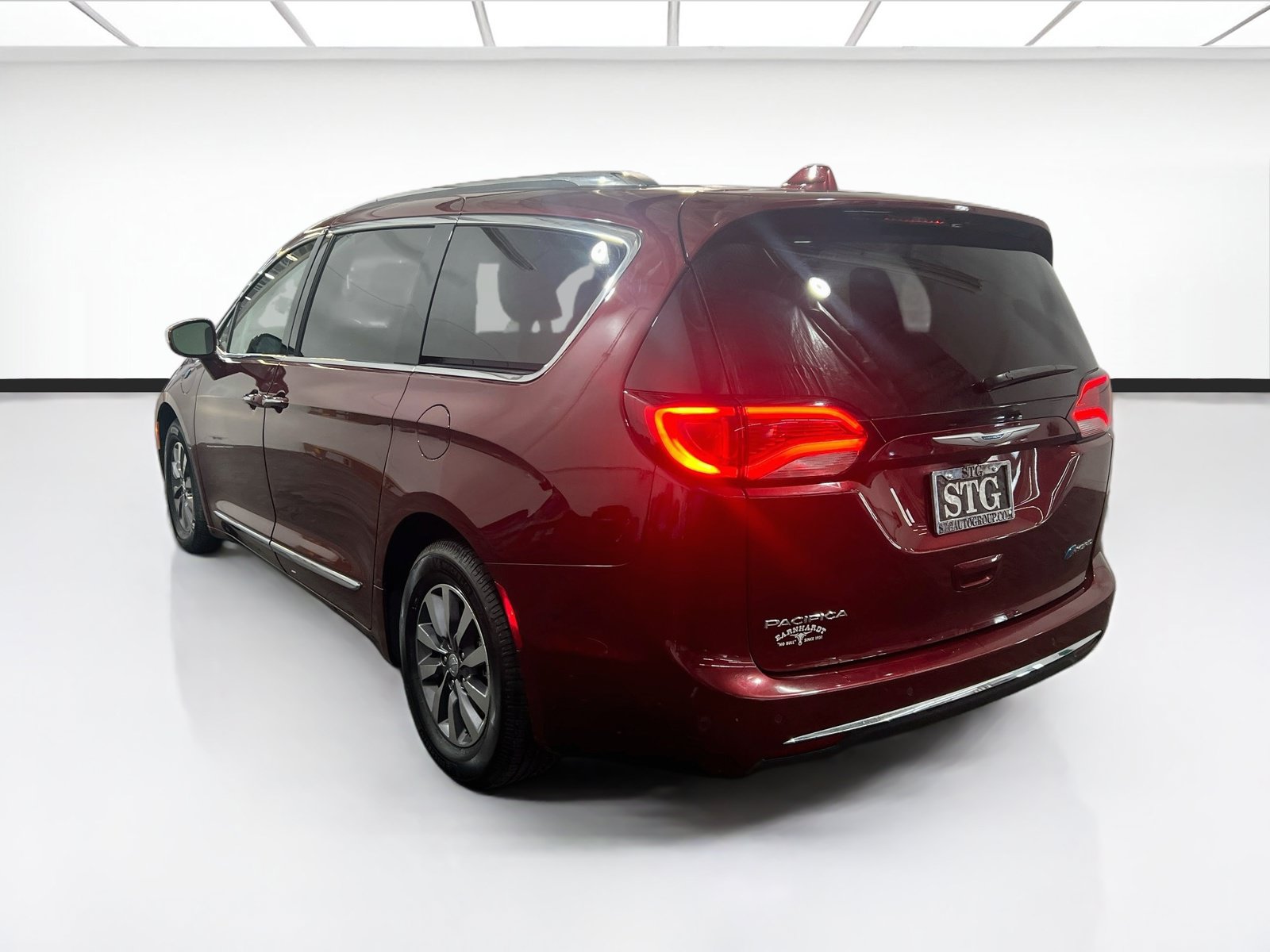 Used 2020 Chrysler Pacifica Limited FWD image 6