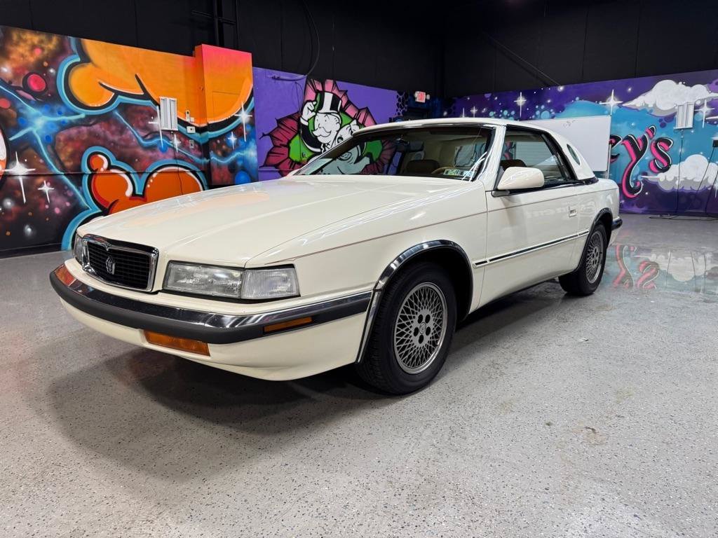 Used 1990 Chrysler TC by Maserati FWD image 1