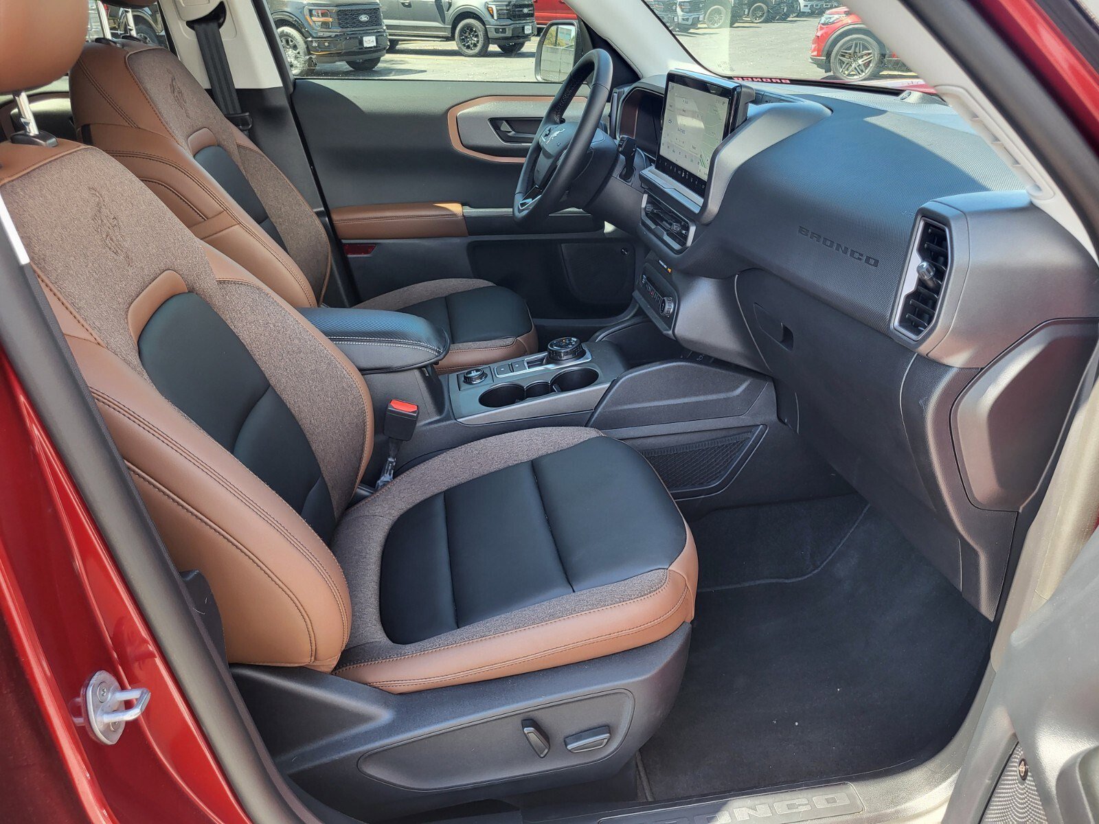 Certified 2025 Ford Bronco Sport Outer Banks w/ Outer Banks Tech Package+ image 13