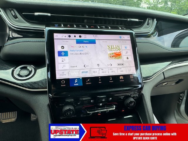 Used 2023 Jeep Grand Cherokee Trailhawk w/ Advanced Protech Group II AWD/4WD image 5
