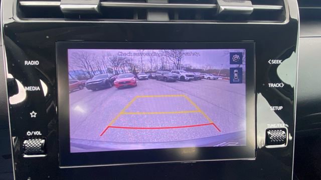 Used 2022 Hyundai Tucson SE image 23