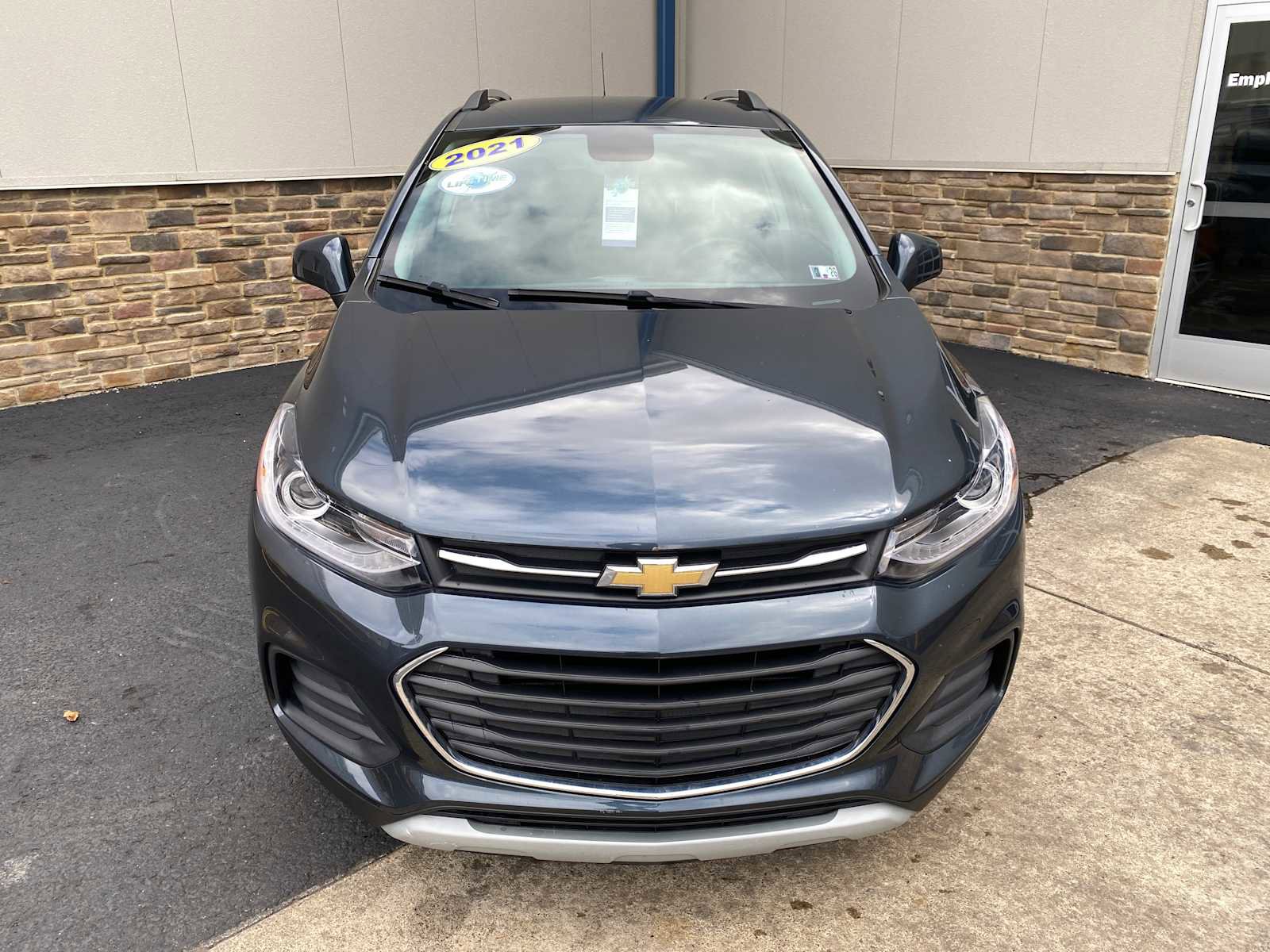 Used 2021 Chevrolet Trax LT w/ Driver Confidence Package AWD/4WD image 12