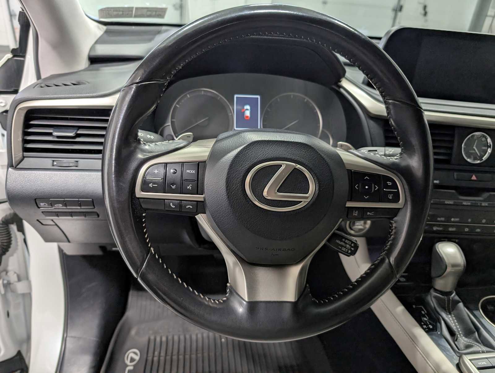 Used 2022 Lexus RX 350L AWD image 36