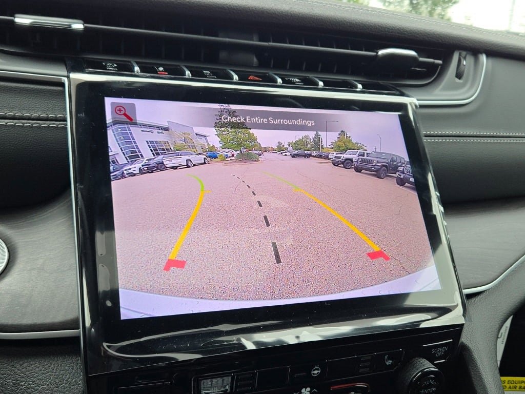 New 2025 Jeep Grand Cherokee Limited w/ MOPAR Finishing Package image 31