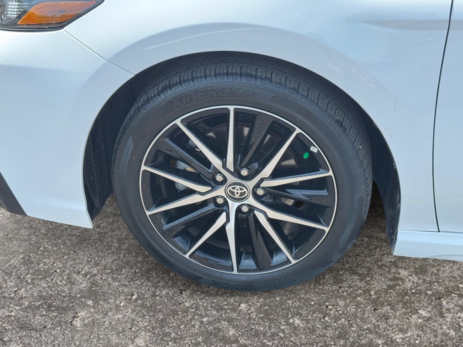 Used 2024 Toyota Camry SE FWD image 12