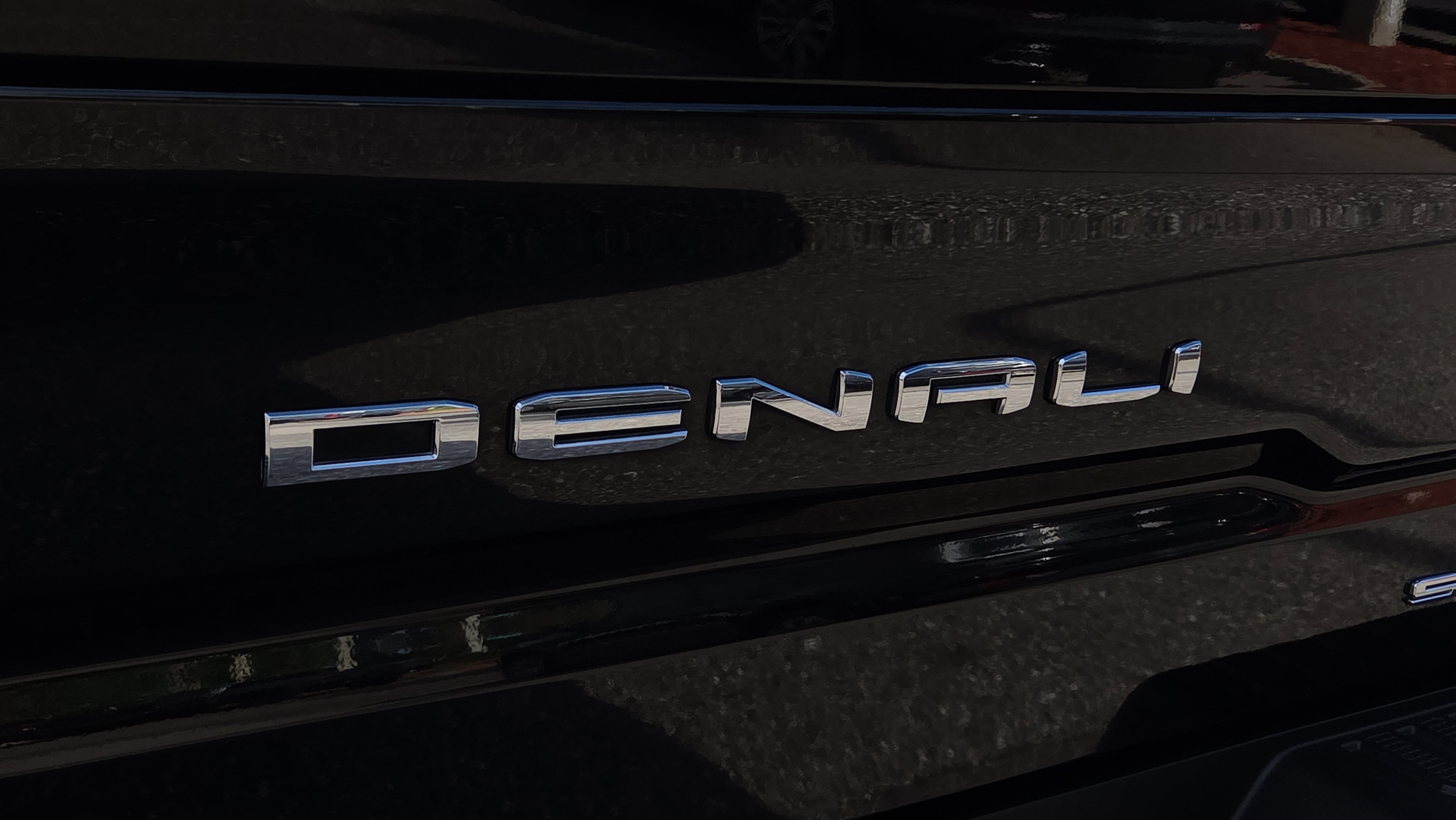 Used 2021 GMC Sierra 1500 Denali AWD/4WD image 15