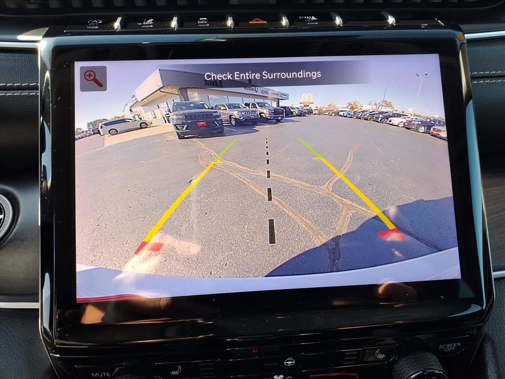 Used 2023 Jeep Grand Cherokee Limited image 19