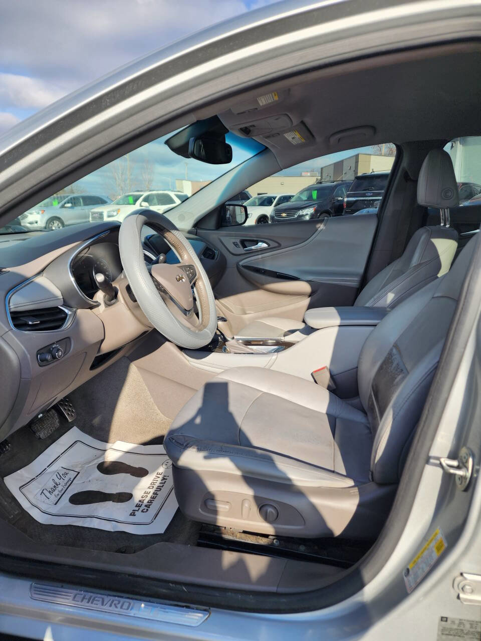 Used 2016 Chevrolet Malibu Premier w/ Driver Confidence Package image 15