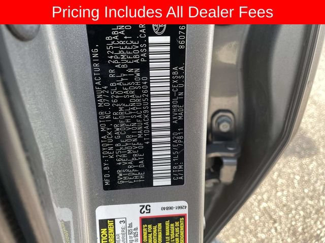 Used 2025 Toyota Camry SE FWD image 35