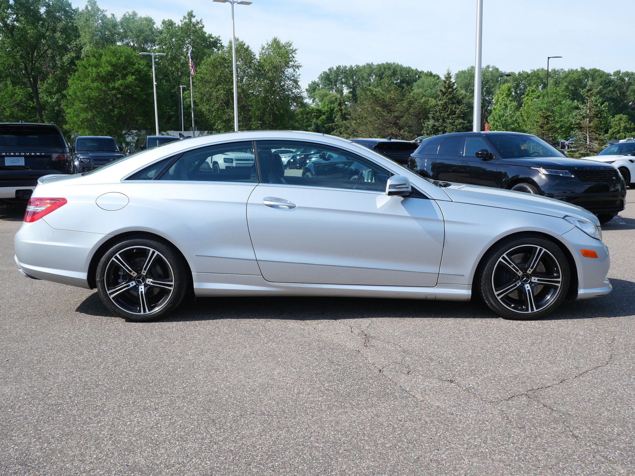 Used 2011 Mercedes-Benz E 550 Coupe image 6