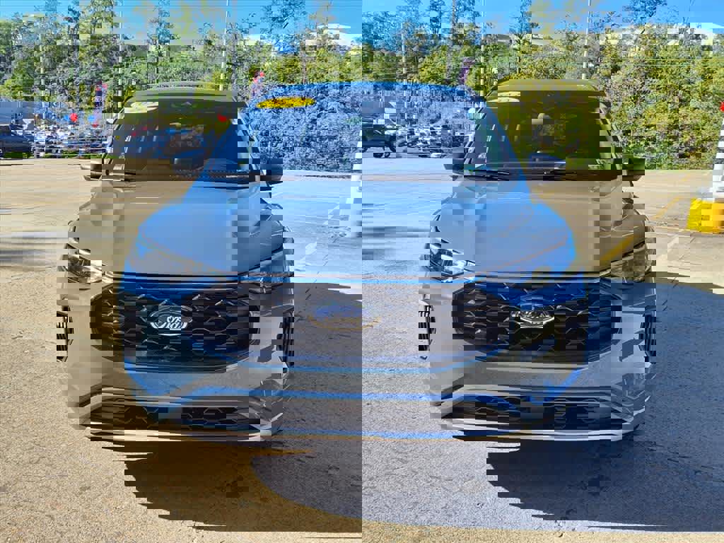 Used 2023 Ford Escape ST-Line image 3