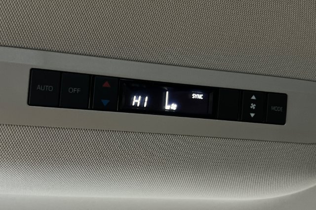 New 2026 Toyota Sienna LE FWD image 14