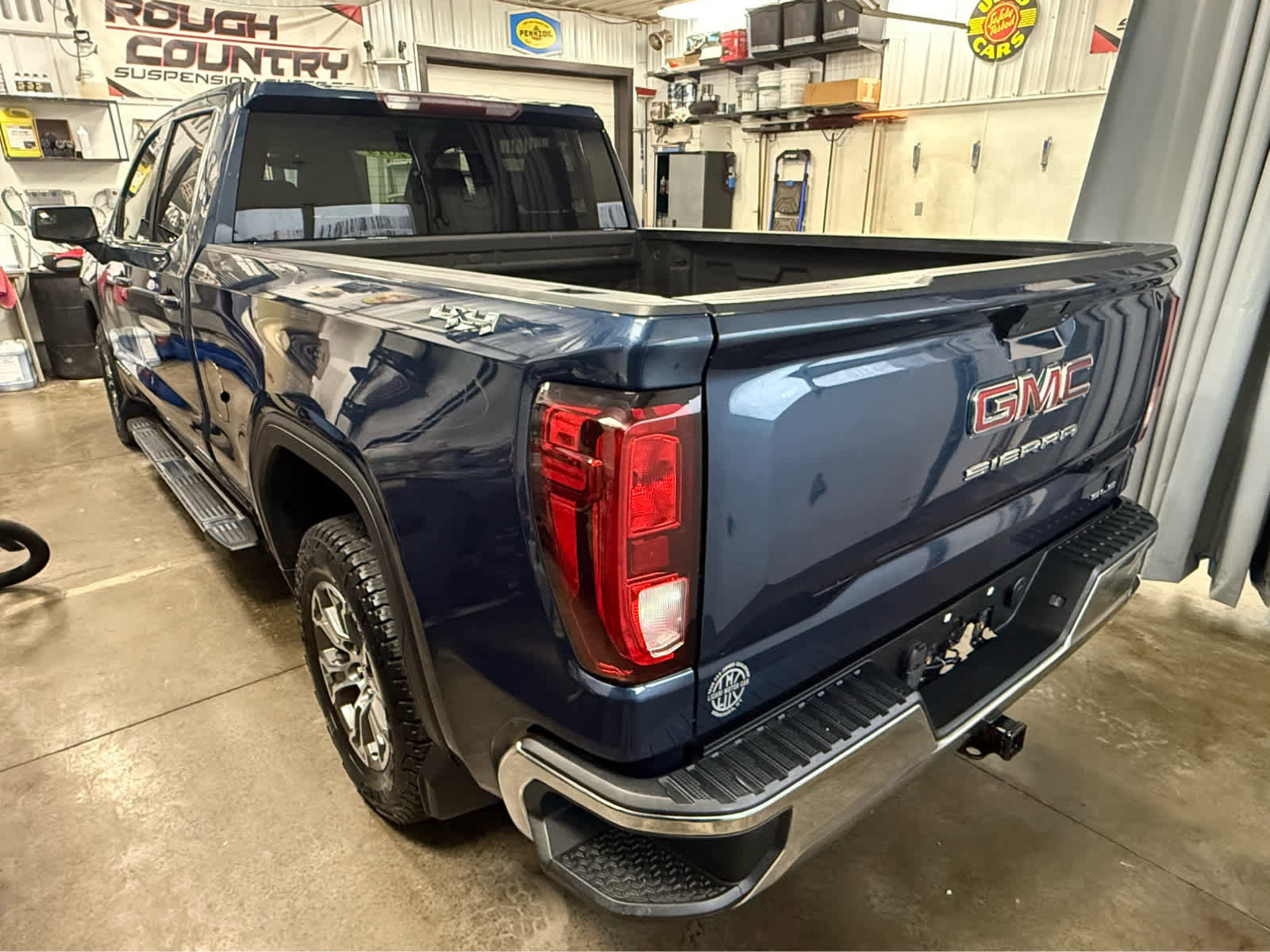 Used 2019 GMC Sierra 1500 SLE AWD/4WD image 4