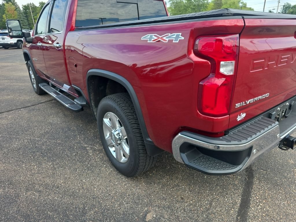 Used 2020 Chevrolet Silverado 3500 LTZ w/ LTZ Premium Package AWD/4WD image 8