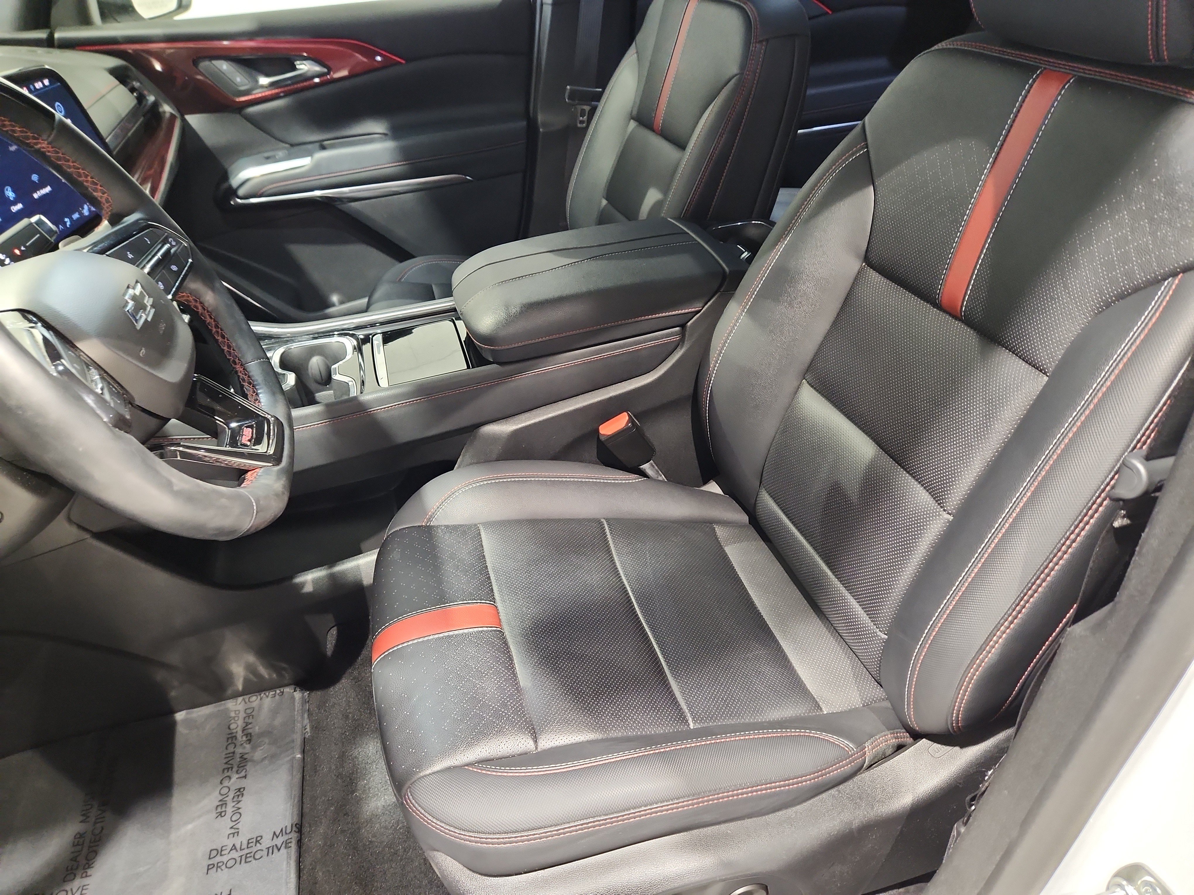Certified 2024 Chevrolet Traverse RS w/ LPO, Floor Liner Package AWD/4WD image 19