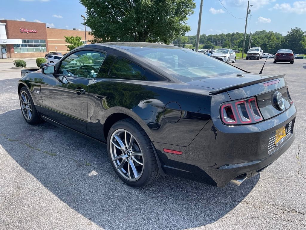 Used 2013 Ford Mustang GT Premium w/ Brembo Brake Pkg RWD image 4