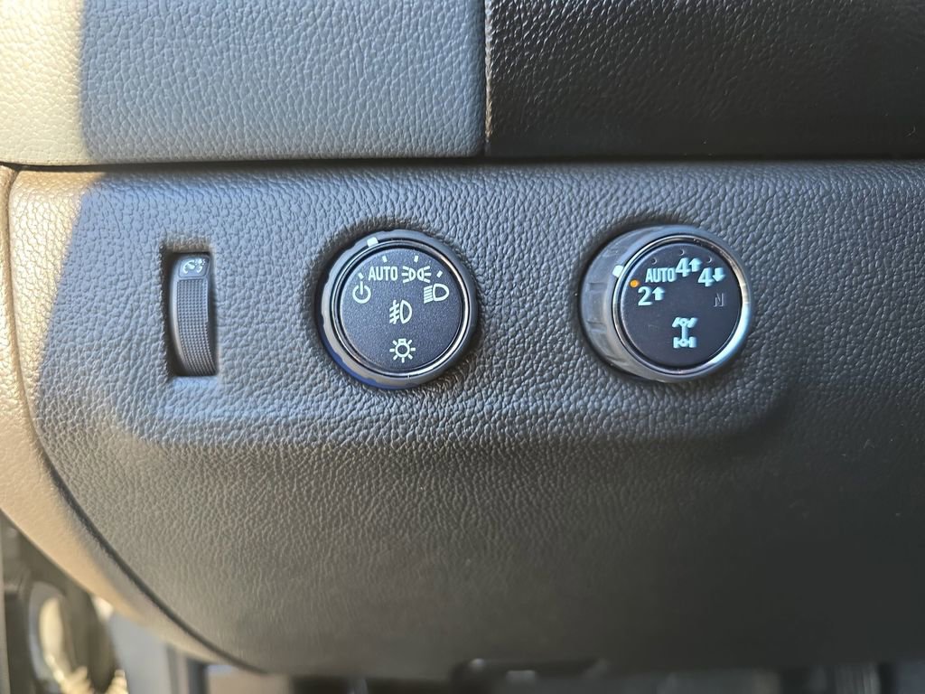 Used 2022 Chevrolet Colorado Z71 w/ Safety Package image 27