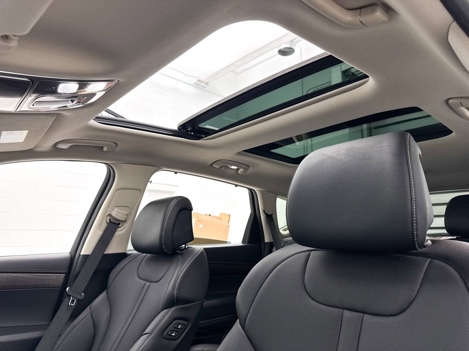 Used 2024 Genesis GV80 3.5T image 3