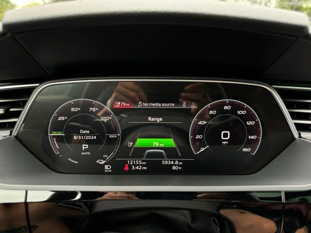Used 2023 Audi e-tron S Prestige image 15