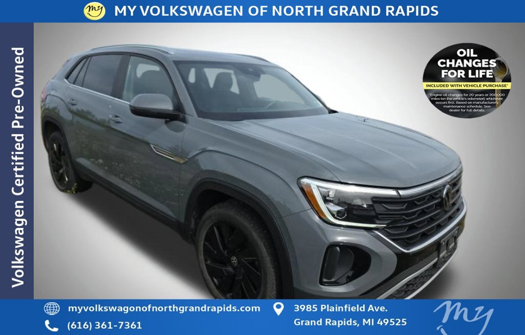 Used 2024 Volkswagen Atlas Cross Sport SE AWD/4WD image 1