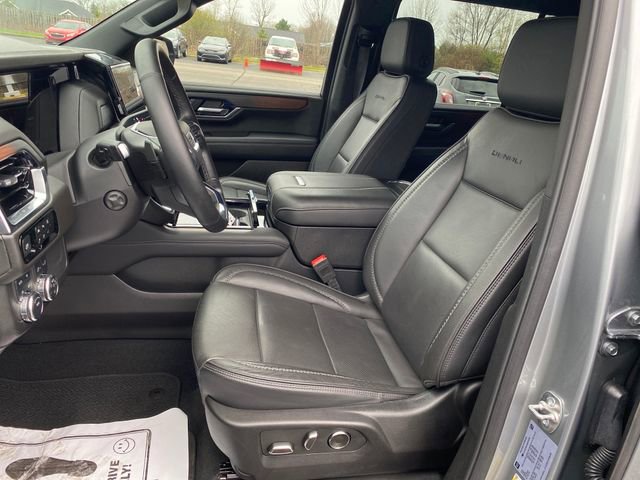 Certified 2025 GMC Yukon XL Denali AWD/4WD image 13