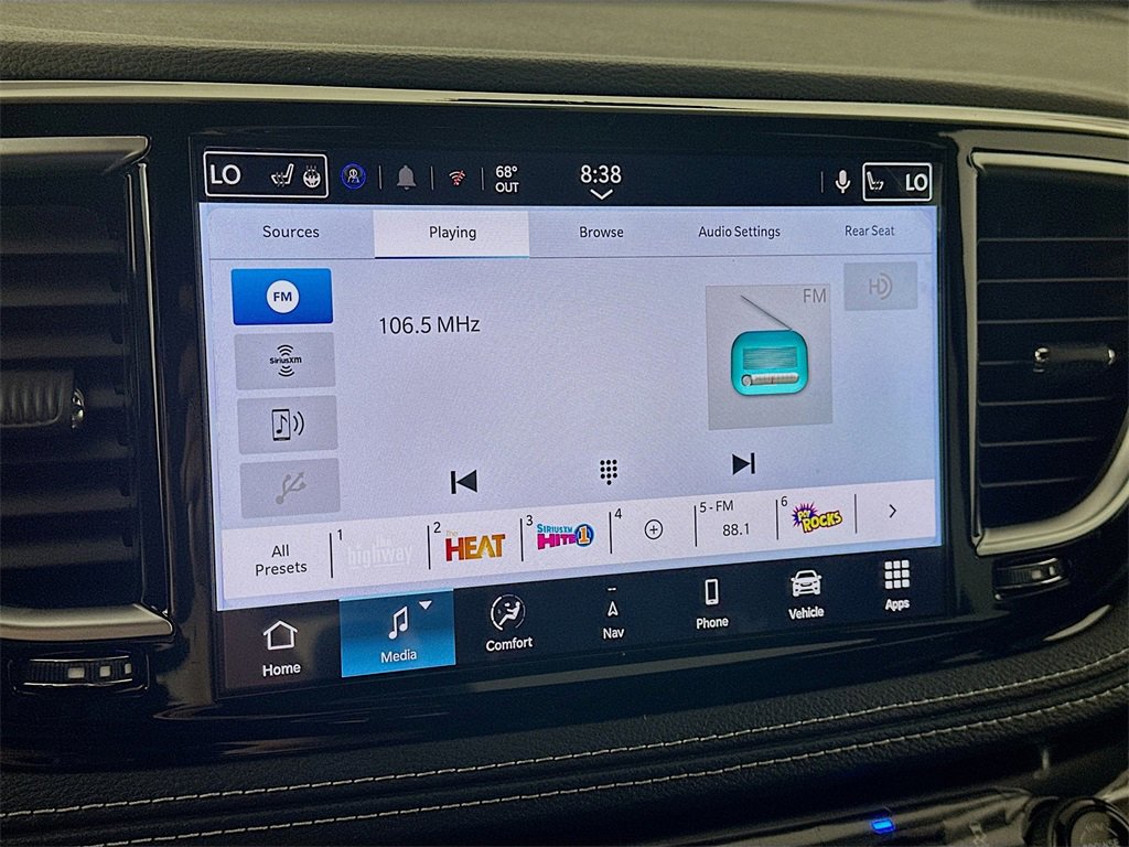 New 2026 Chrysler Pacifica Limited image 13