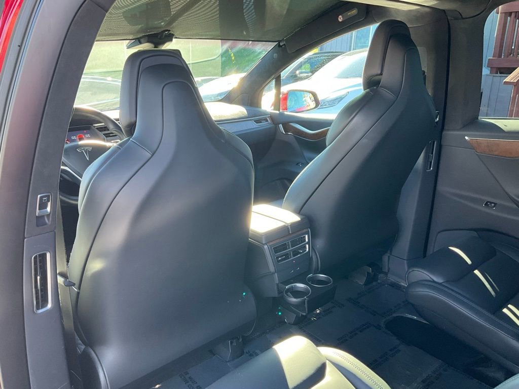 Used 2017 Tesla Model X 75D image 38