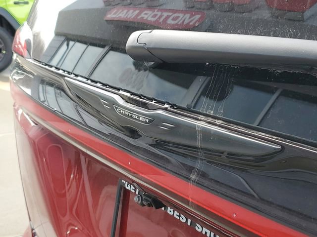 New 2026 Chrysler Pacifica Select FWD image 10