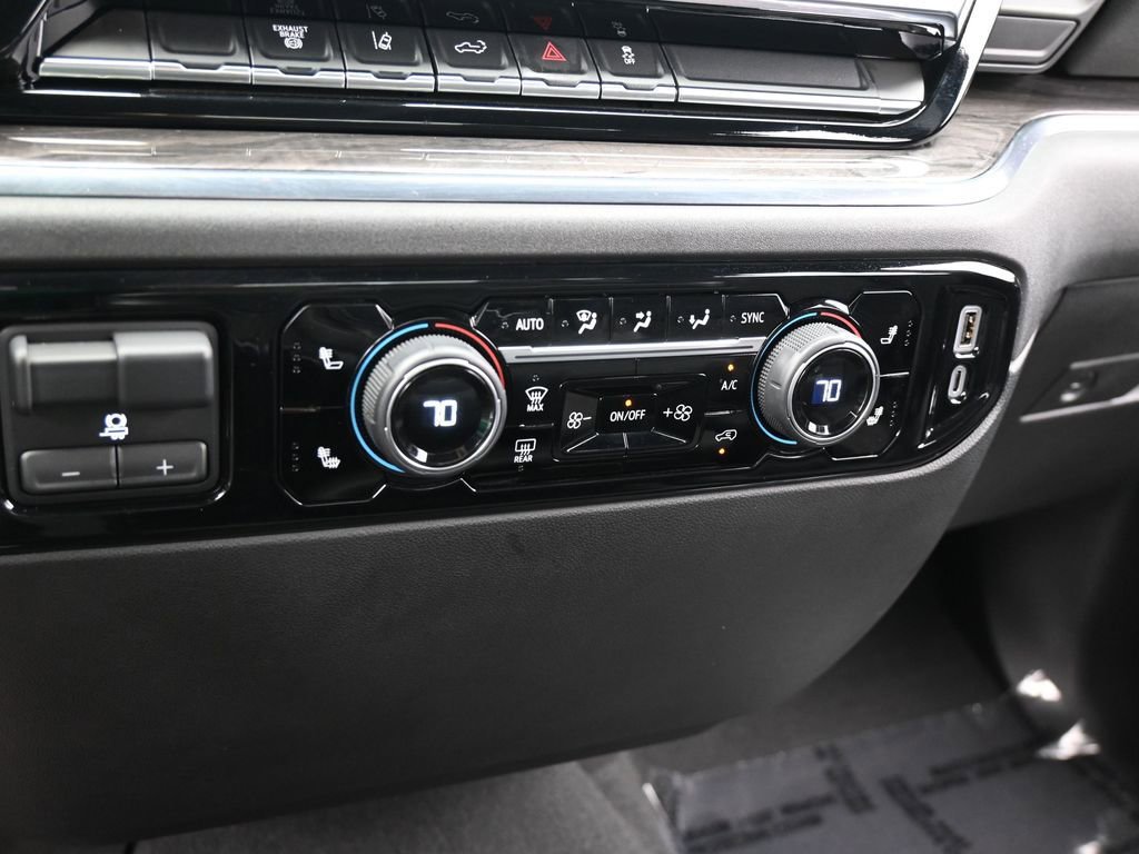 Used 2024 Chevrolet Silverado 2500 LTZ image 25