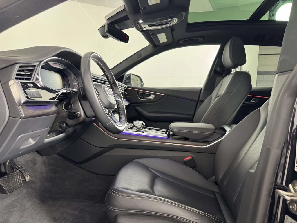 Used 2021 Audi Q8 Premium Plus AWD/4WD image 4