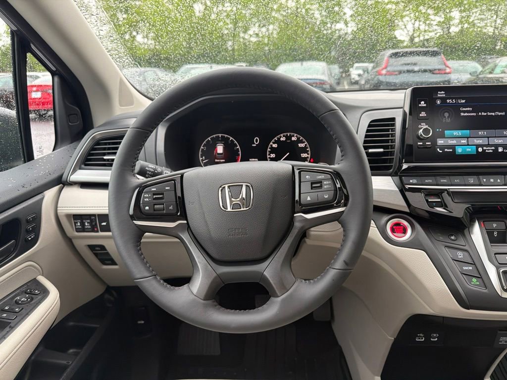 Certified 2026 Honda Odyssey EX-L image 13