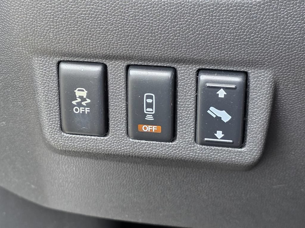 Used 2014 Nissan Titan SL w/ SL Max Utility Package RWD image 20
