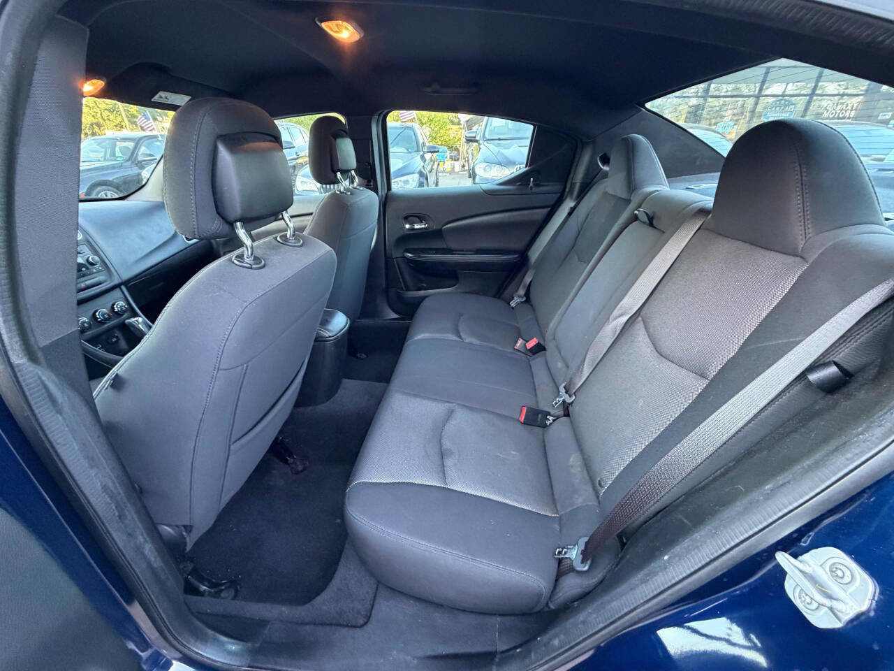 Used 2013 Dodge Avenger SE FWD image 8