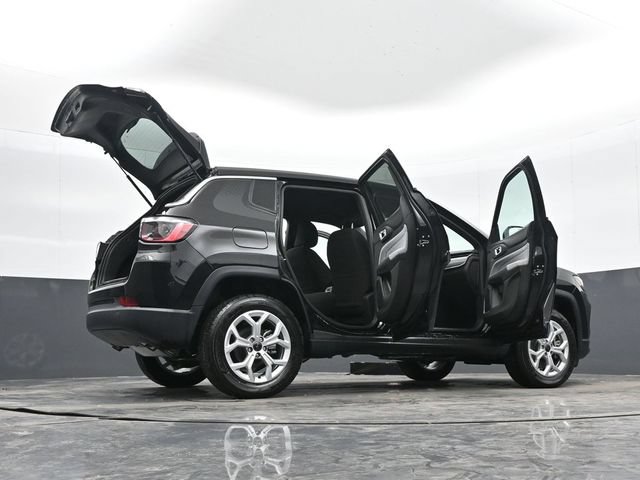 Used 2025 Jeep Compass Sport w/ Mopar Graphics Package AWD/4WD image 51