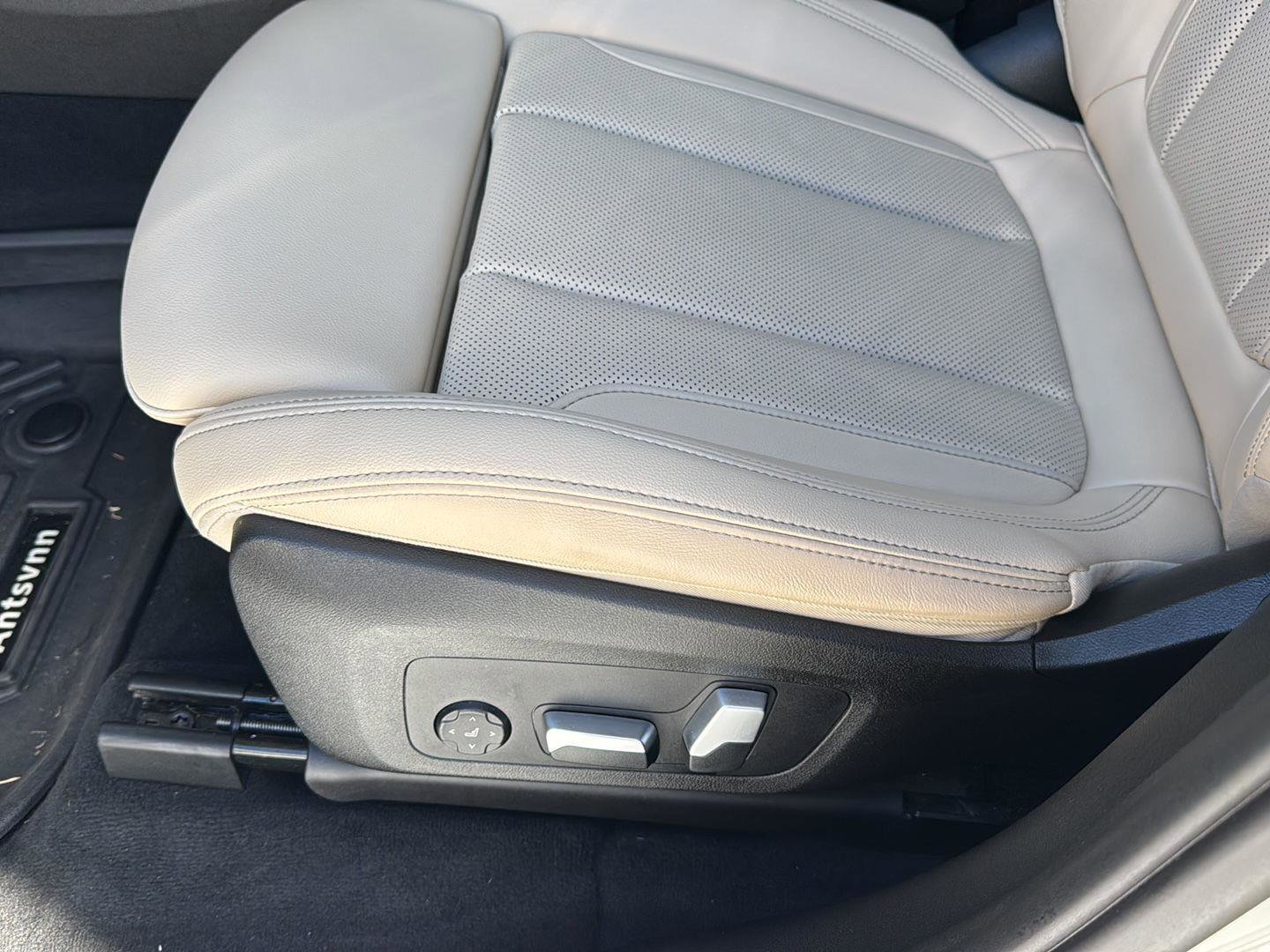 Used 2023 BMW X3 M40i w/ Parking Assistance Package image 28