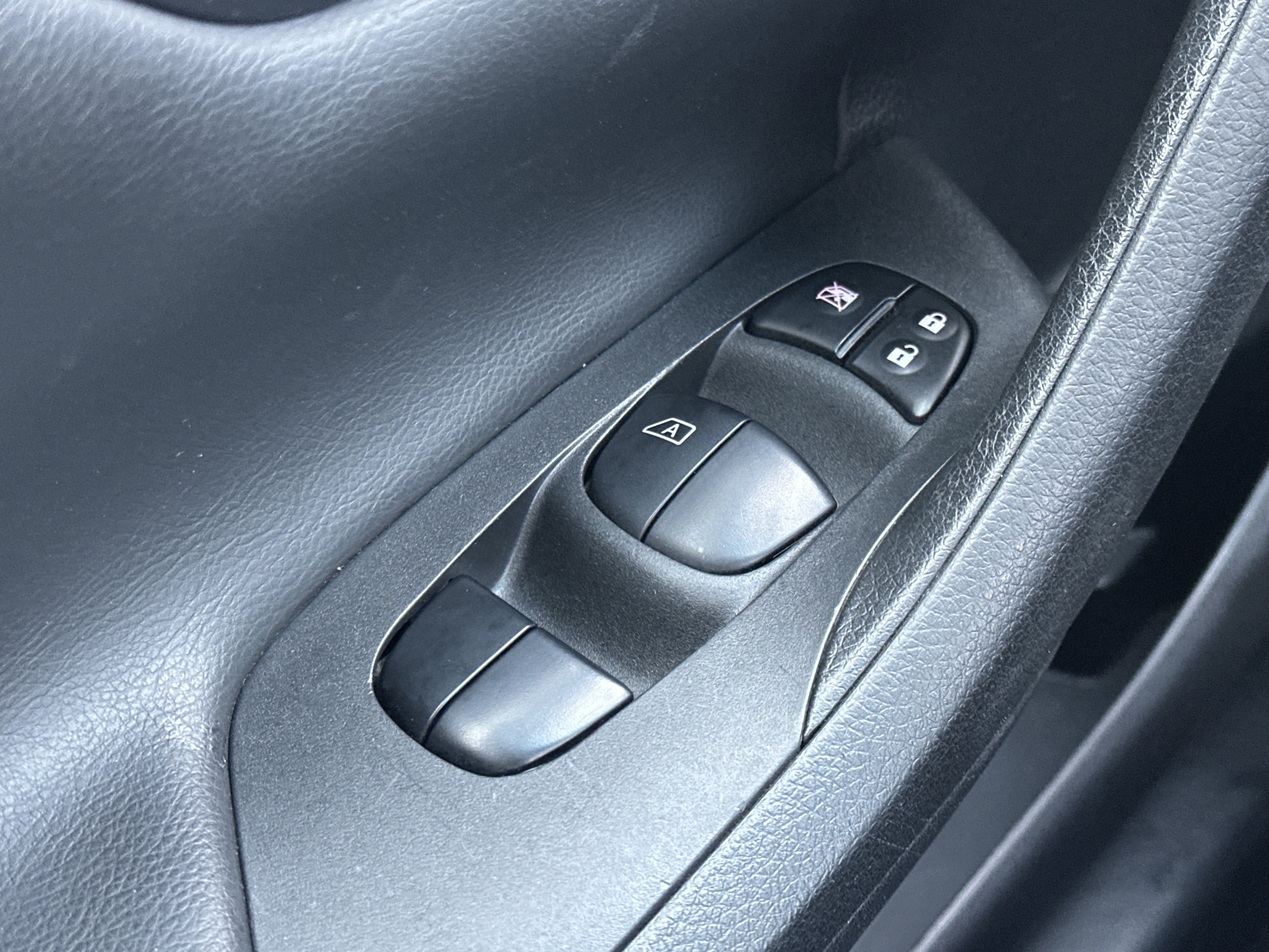 Used 2015 Nissan Altima 2.5 SV image 27