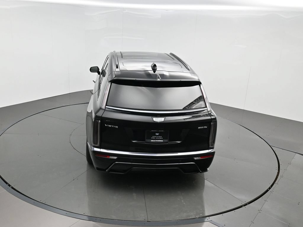 Certified 2026 Cadillac Vistiq Platinum w/ LPO, Floor Liner Package AWD/4WD image 40