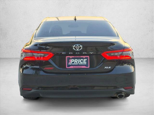Used 2024 Toyota Camry XLE FWD image 6
