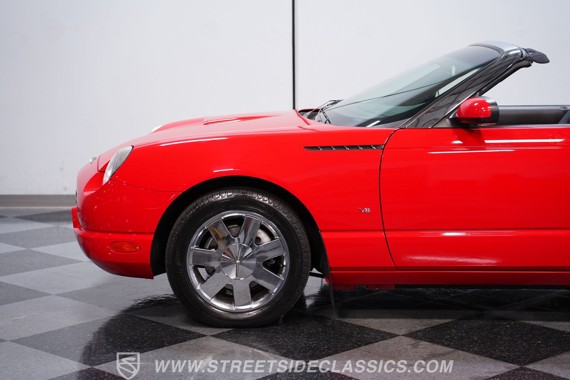 Used 2003 Ford Thunderbird RWD image 19