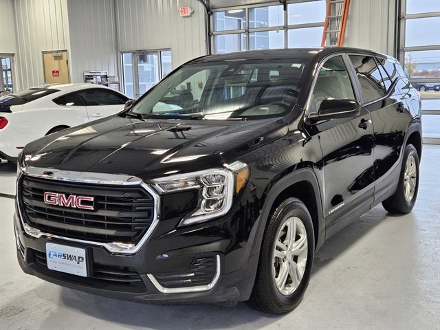 Used 2024 GMC Terrain SLE image 6