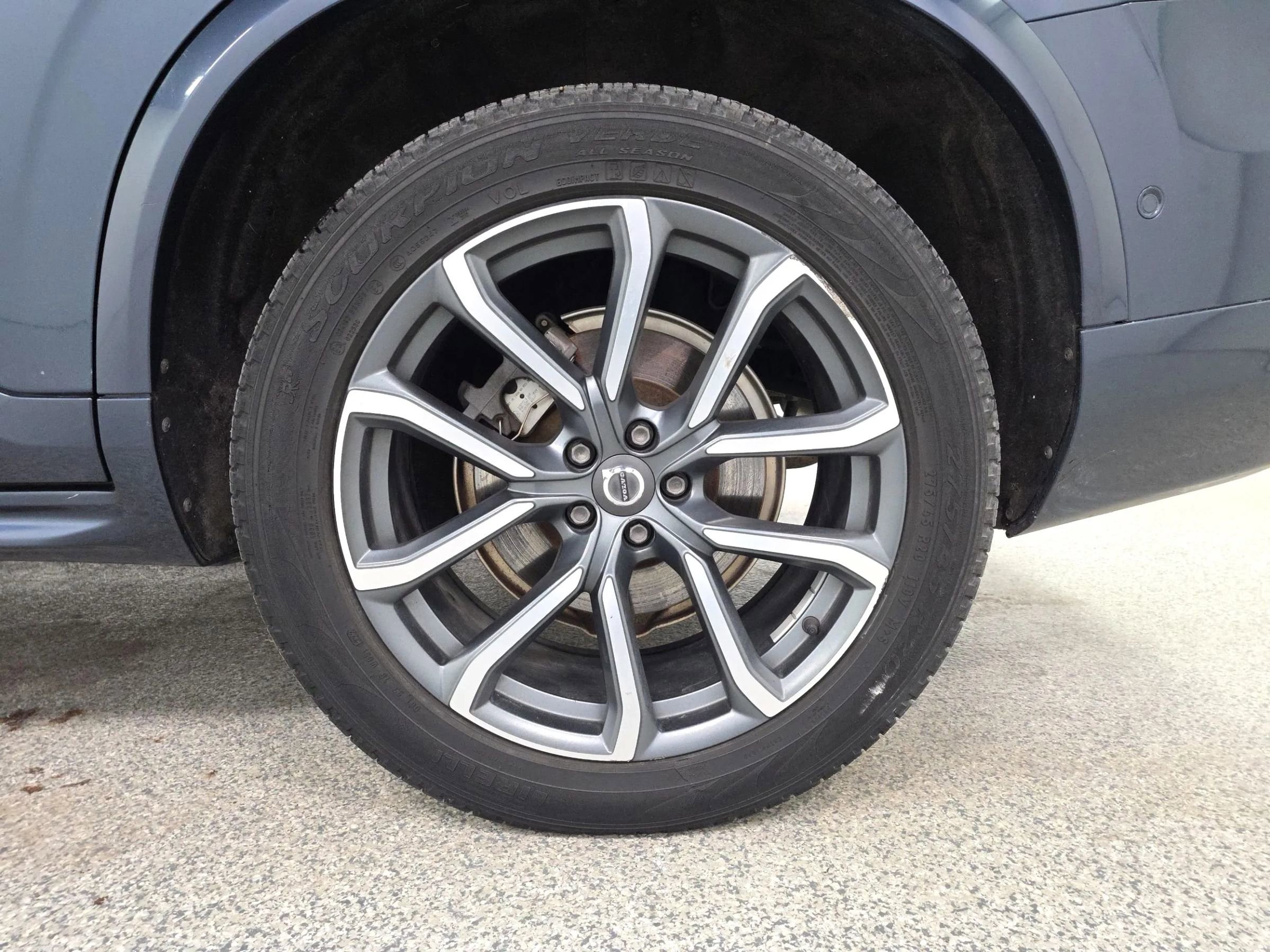 Used 2019 Volvo XC90 T6 Momentum w/ Advanced Package image 22