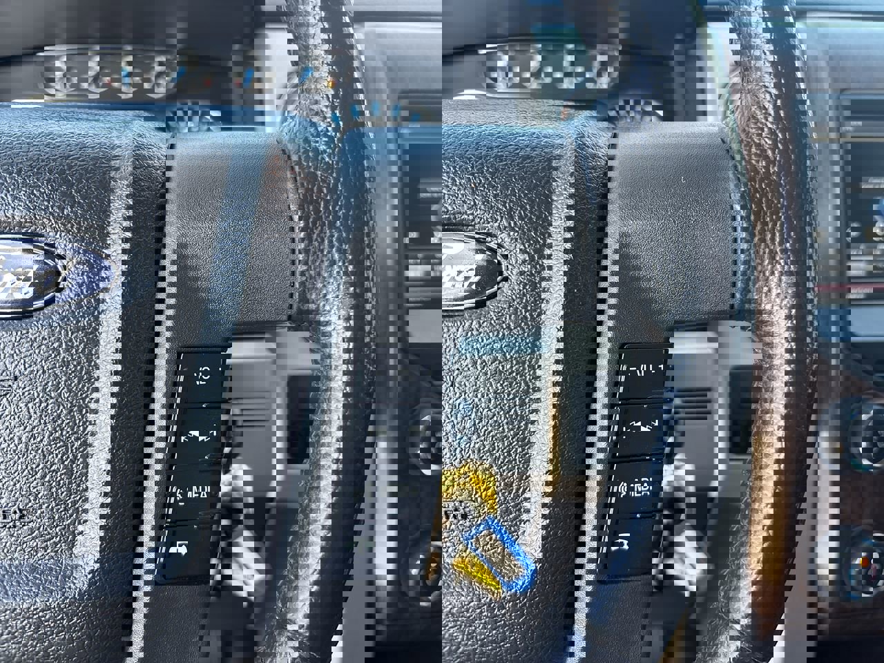 Used 2014 Ford F150 Lariat w/ Equipment Group 502A Luxury image 30