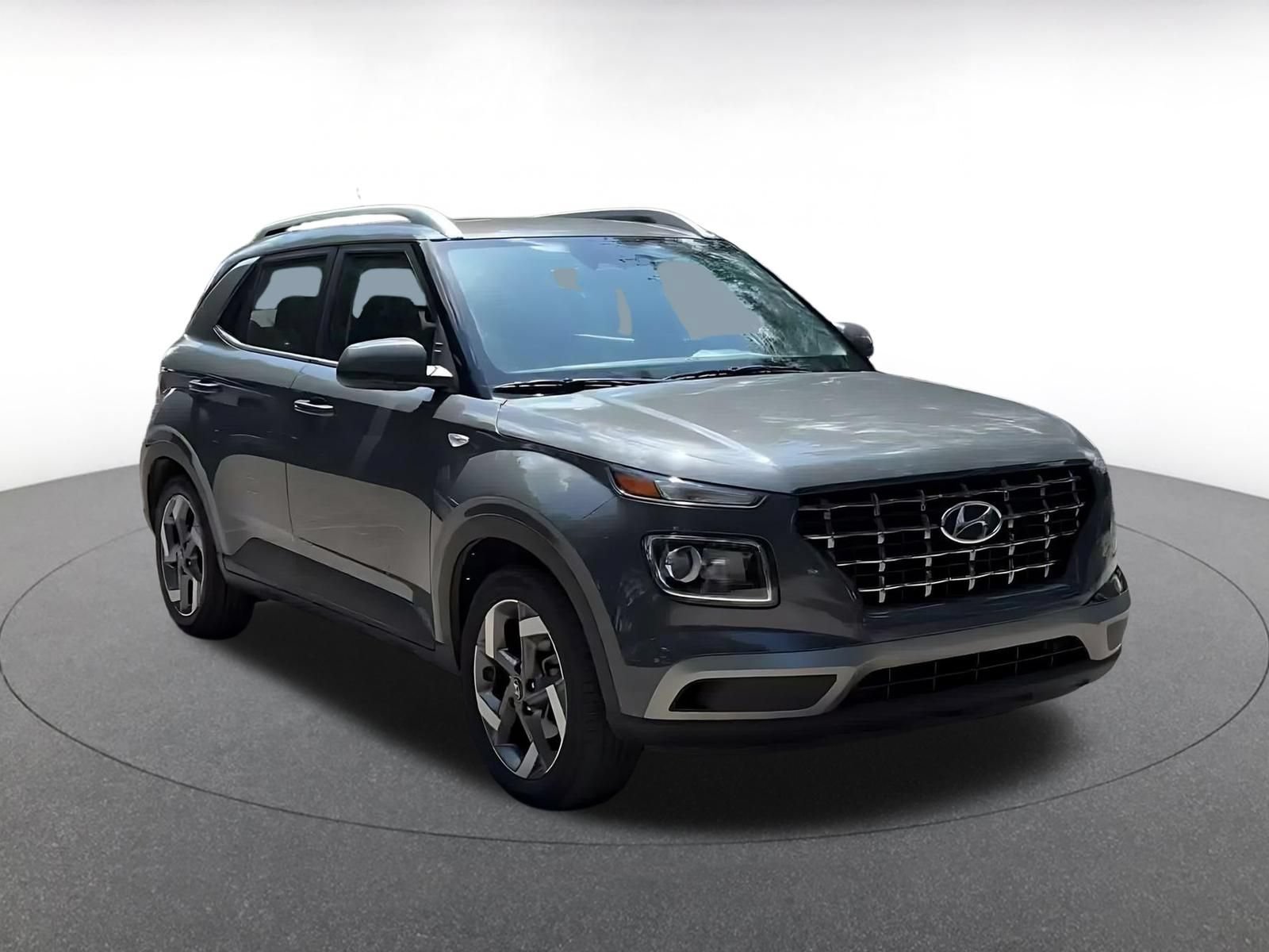 Used 2025 Hyundai Venue SEL FWD video 2