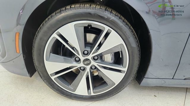 Used 2025 Audi A6 e-tron Premium Plus w/ Premium Plus image 62