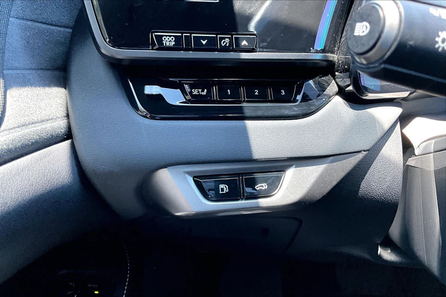 Used 2024 Lexus RX 350 FWD w/ Convenience Package image 34