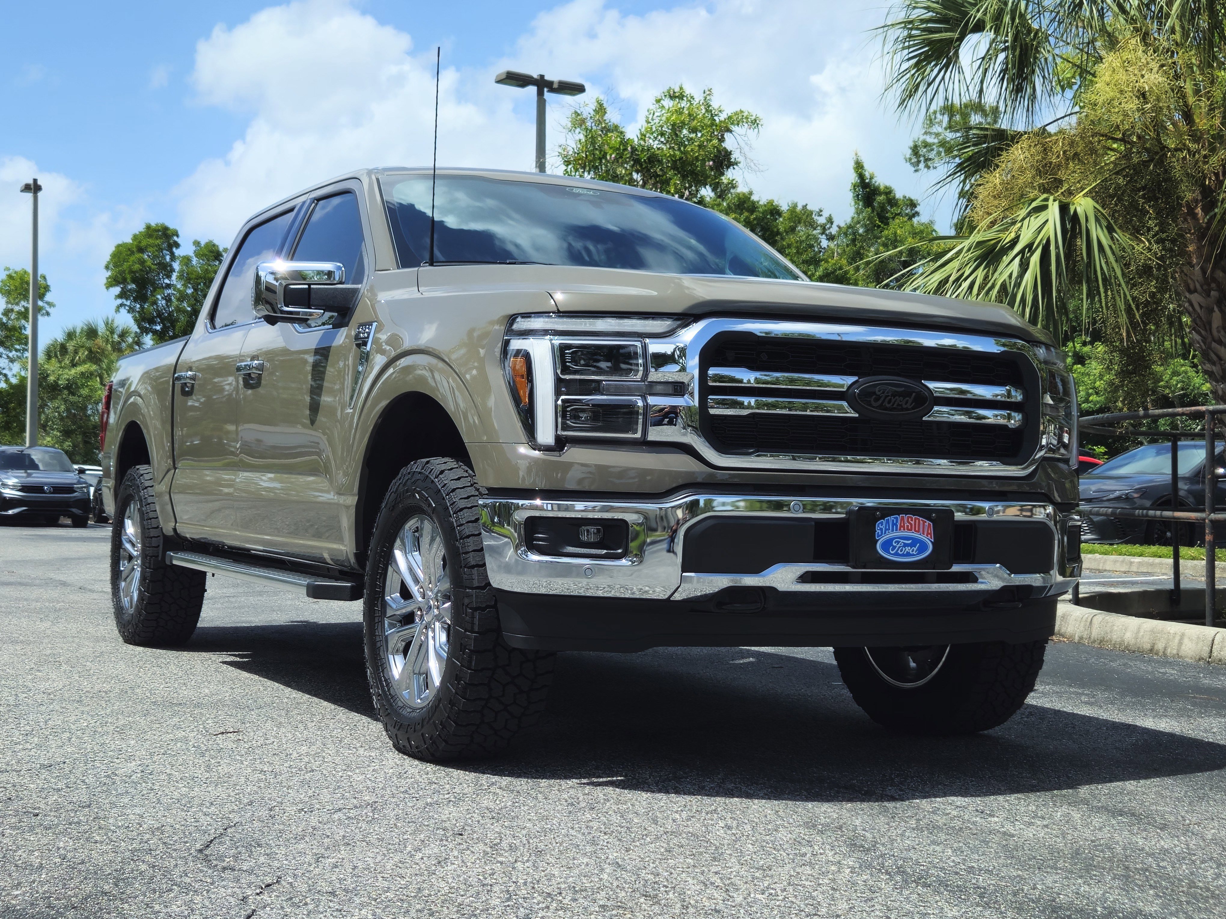 New 2025 Ford F150 Lariat w/ Equipment Group 501A Mid