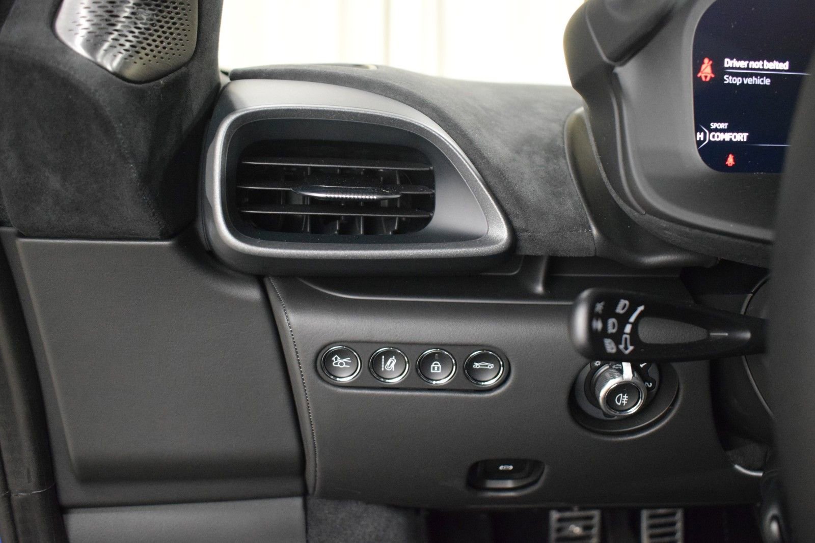 New 2026 McLaren Artura image 25