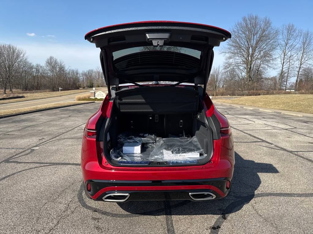 New 2026 Jaguar F-PACE R-Dynamic S image 9