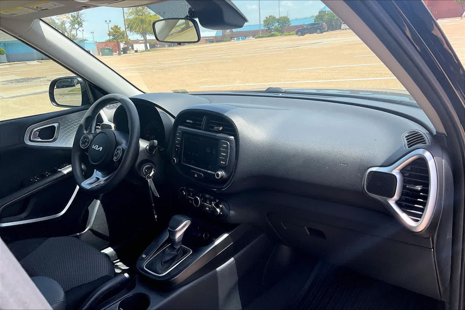 Used 2022 Kia Soul LX w/ Technology Package FWD image 21
